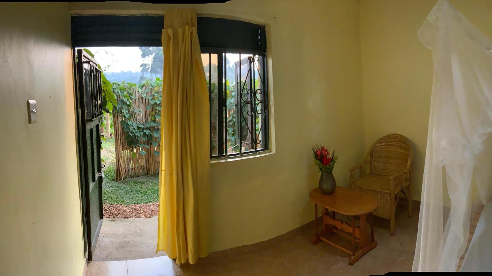 Gaia Eco Hub Bnb Fort Portal Luaran gambar